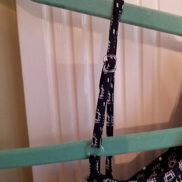 BeachLunchLounge boho cold shoulder top - Picture 4 of 4